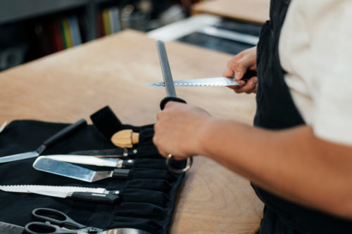 How To Sharpen Kitchen Knives