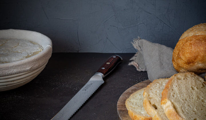 How to Sharpen a Bread Knife: Approved Technology and Tremendous Tips