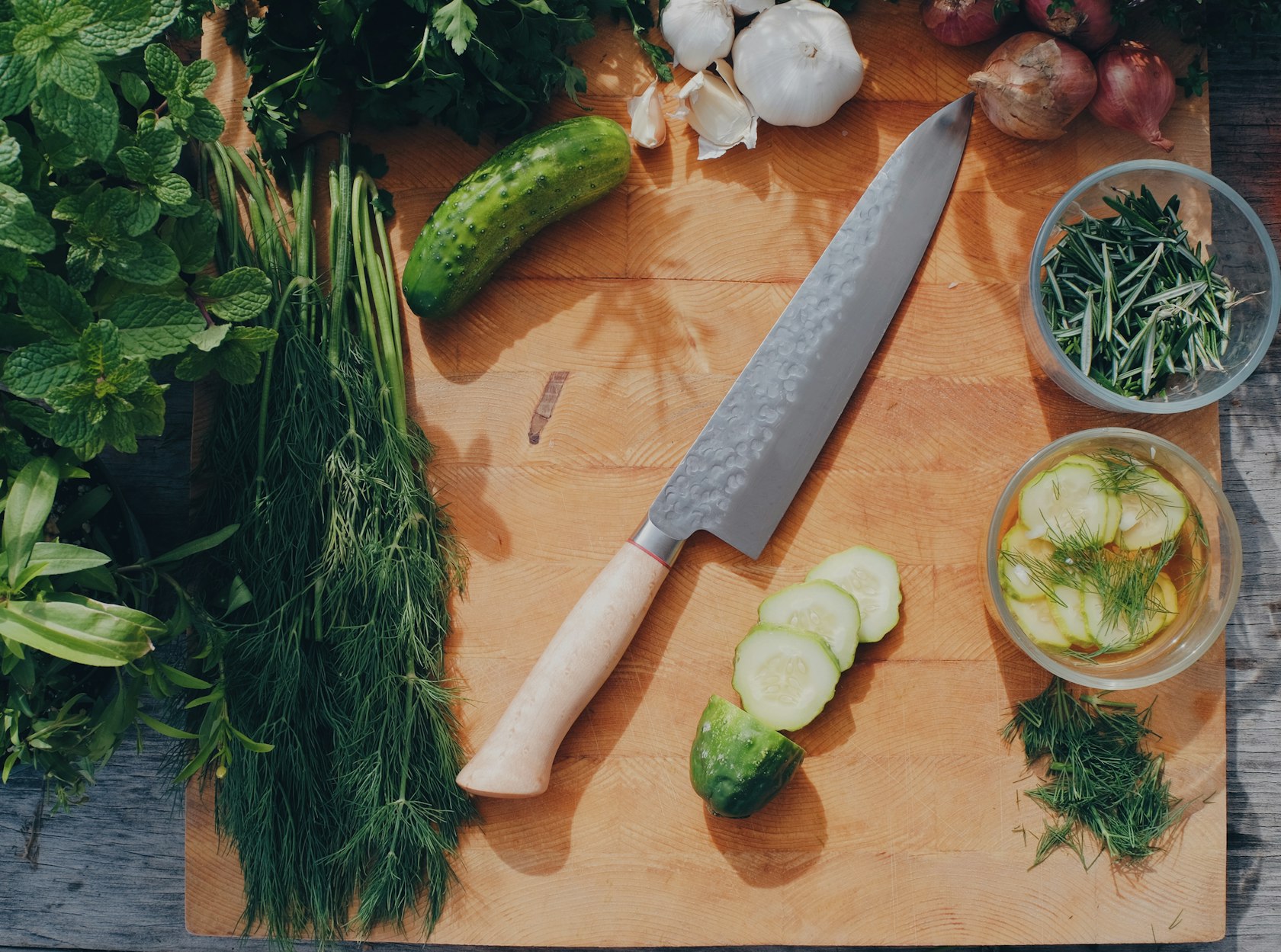 what kind of knife to cut steak