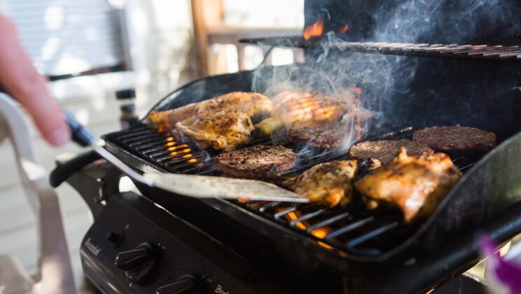 How Long to Cook Rib Eye on Gas Grill: Big-Terrific Delight Guide