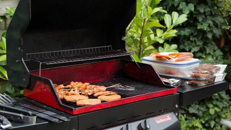 How Long Does It Take to Cook Baked Potatoes on a Gas Grill? Big Technology Approved