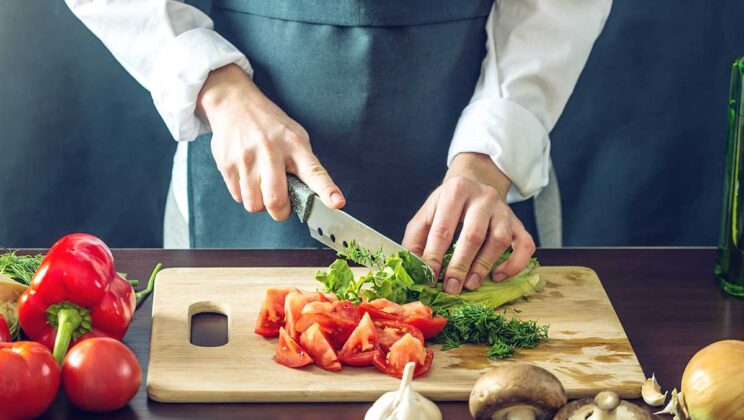 How to Get Mold Out of Wood Cutting Board? Big Tips Here