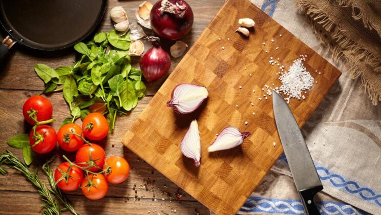 What is a Good Cutting Board? – Big, Terrific Choices Approved Here!