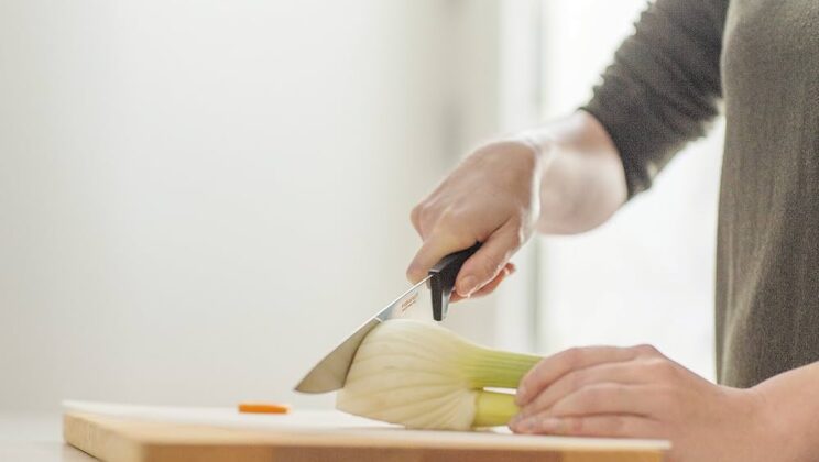 It’s Here: How to Prep a Wooden Cutting Board with Tremendous Results