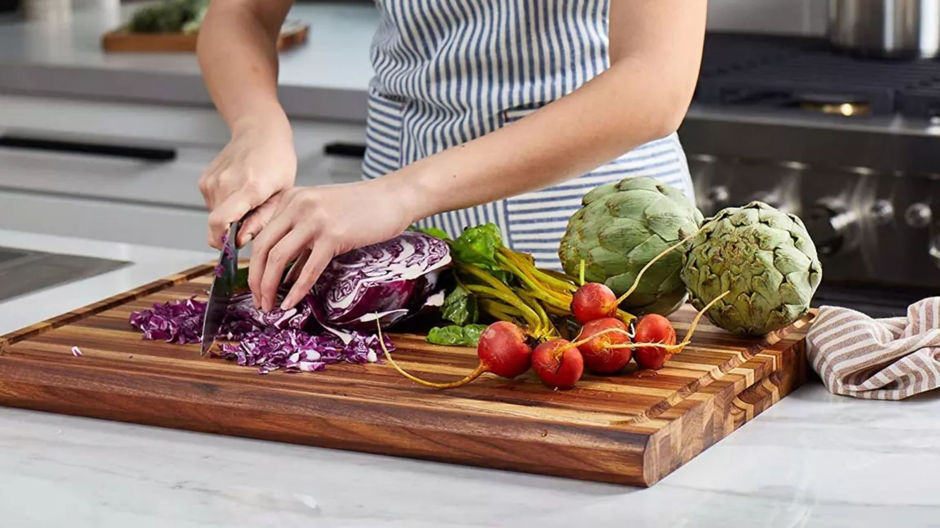 how to clean a white cutting board