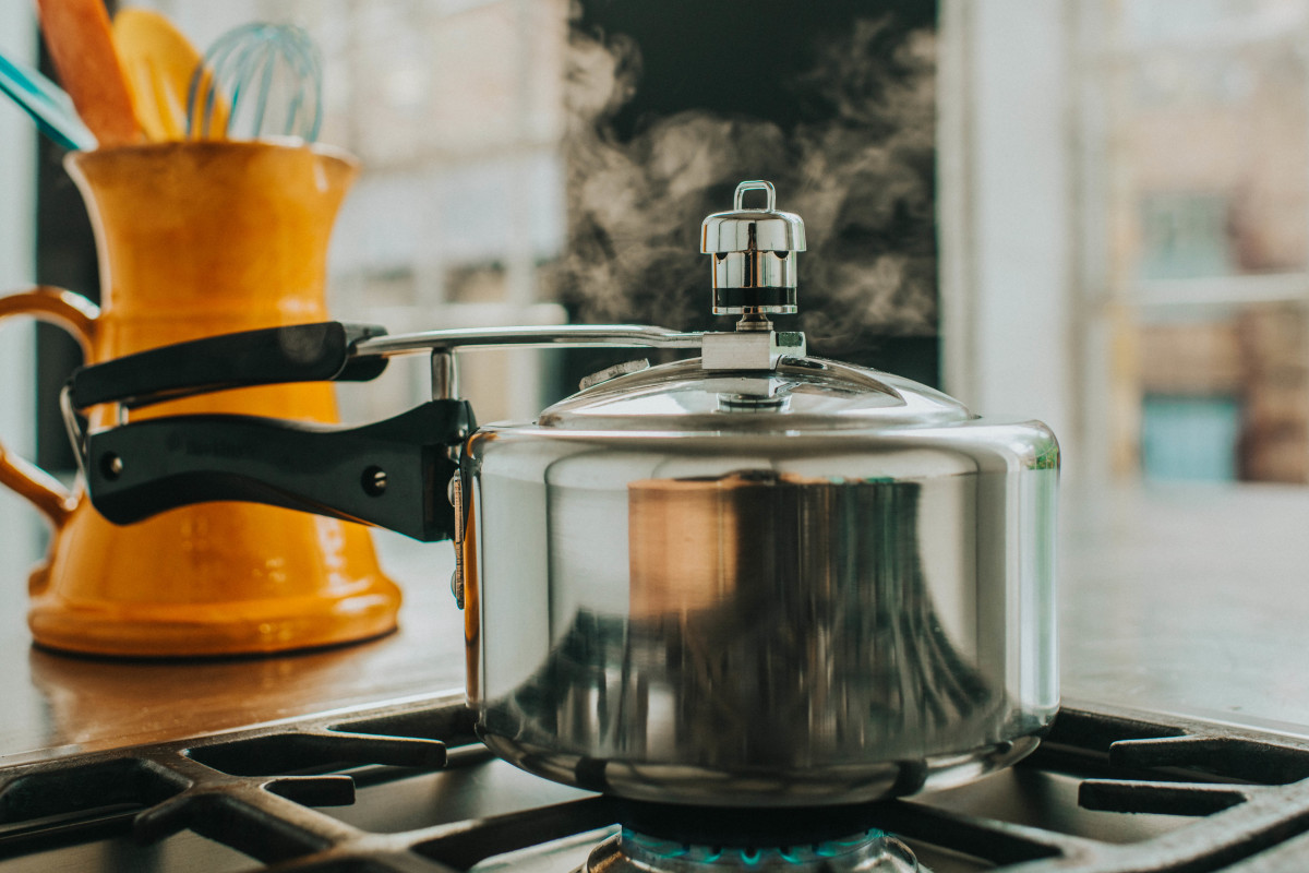 how to cook eggs in pressure cooker