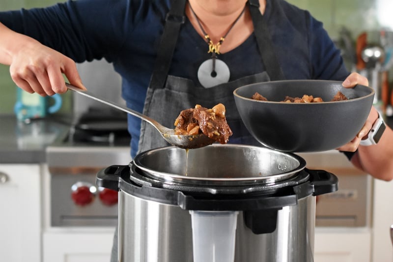how to cook white rice in a pressure cooker