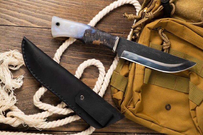 Drop point fixed blade knife
