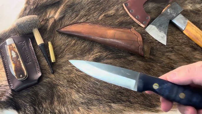 Fixed blade knife for law enforcement