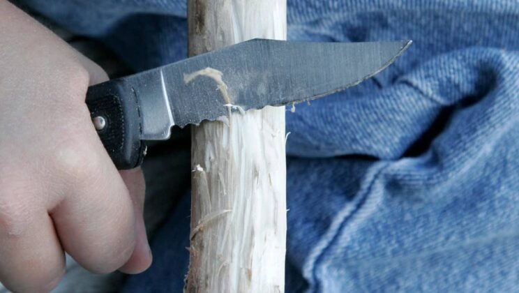 Rescue Folding Knives with Glass Breakers: A Critical Tool for Every Situation