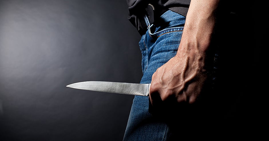 manual vs assisted opening knife