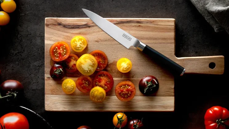 How to Sharpen Luxury Knives Like a Professional