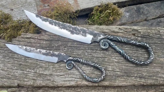 Traditional Knife Smithing Techniques & Heritage